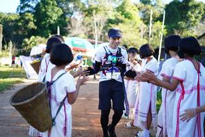 BIB: 019
                            <button type="button" onclick="openModal(18988248)" class="btn btn-primary btn-sm float-right btn-popup" data-toggle="modal" data-target=".modal-high-quality">
                        <i class="fas fa-shopping-cart"></i> Add to Cart
                    </button>
                                            <button type="button" onclick="isThisMe(18988248, true)" class="btn btn-success btn-sm float-right btn-popup btn-isme hidden" data-toggle="tooltip" data-placement="bottom" title="นี่คือรูปของคุณใช่ไหม คลิกที่นี่เพื่อเอาเข้าอัลบั้ม">
                        <i class="fas fa-plus"></i> Add to album
                    </button>
                    <button type="button" onclick="isThisMe(18988248, false)" class="btn btn-warning btn-sm float-right btn-popup btn-isnotme hidden">
                        <i class="fas fa-ban"></i> Remove from album
                    </button>